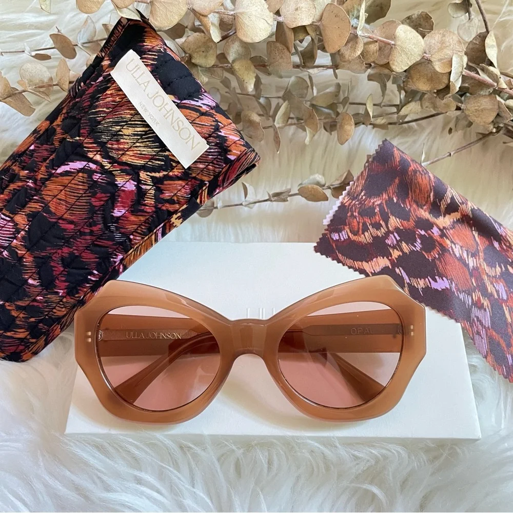 Ulla Johnson Opal Butterfly Sunglasses in Camel Acetate Women’s OS NWT